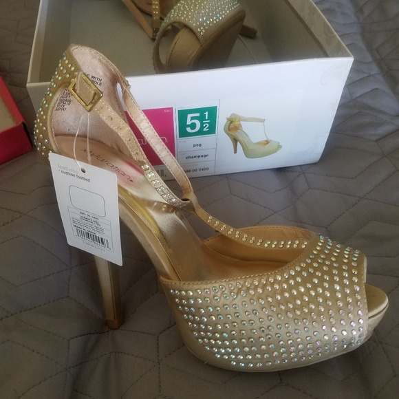 Xhilaration Shoes - Heels